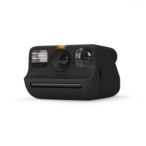 كاميرا بولارويد Go الفورية الصغيرة - أسود (9070) - متوافقة فقط مع فيلم Polaroid Go كاميرا بولارويد Go الفورية الصغيرة - أسود (9070) - متوافقة فقط مع فيلم Polaroid Go
