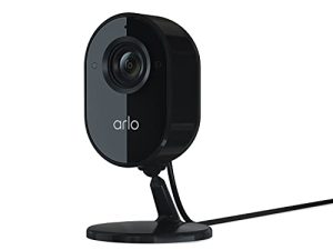 كاميرا داخلية من Arlo Essential - فيديو بدقة 1080 بكسل مع درع للخصوصية ، ومكونات إضافية ، ورؤية ليلية ، وصوت ثنائي الاتجاه ، وصفارة الإنذار ، ومباشرة إلى شبكة WiFi بدون الحاجة إلى محور ، وأمان لاسلكي ، أسود - VMC2040B