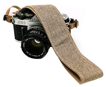 الجينز البني حزام الكاميرا الدينيم الحقيقي هدية عيد الميلاد للكاميرا DSLR. حزام عالمي ، حزام كاميرا حول الكتف والرقبة لكاميرا كانون ونيكون وكاميرا فوجي فيلم الرقمية وأفضل أداة تخزين للمصورين الجينز البني حزام الكاميرا الدينيم الحقيقي هدية عيد الميلاد للكاميرا DSLR. حزام عالمي ، حزام كاميرا حول الكتف والرقبة لكاميرا كانون ونيكون وكاميرا فوجي فيلم الرقمية وأفضل أداة تخزين للمصورين