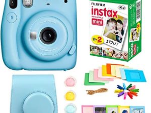 كاميرا Fujifilm Instax Mini 11 الفورية + فيلم Instax Mini Twin Pack + إطارات معلقة + إطارات بلاستيكية + حافظة + فلاتر مقربة - حزمة شاملة! (السماء الزرقاء)